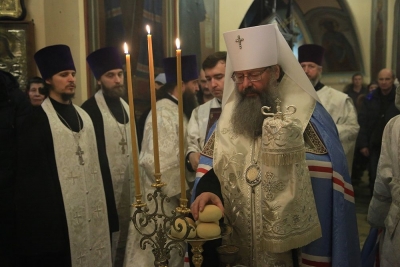 13 января 2017 года, в канун памяти святителя Василия Великого, митрополит Екатеринбургский и Верхотурский Кирилл совершил всенощное бдение