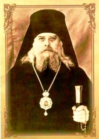 13 мая в крипте Иоанно-Предтеченского собора, где погребен приснопамятный Архиепископ Климент, была отслужена Божественная литургия