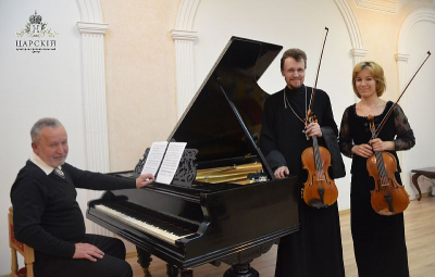 В центре «Царский» состоялся концерт «Сад сердца», приуроченный к 150-летию Государыни Императрицы Александры Федоровны.